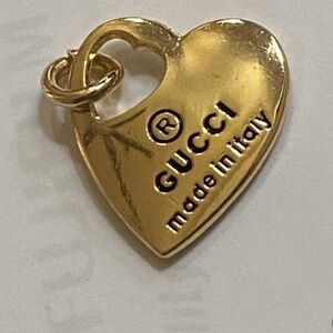 Gucci heart pendant necklace stamped signed